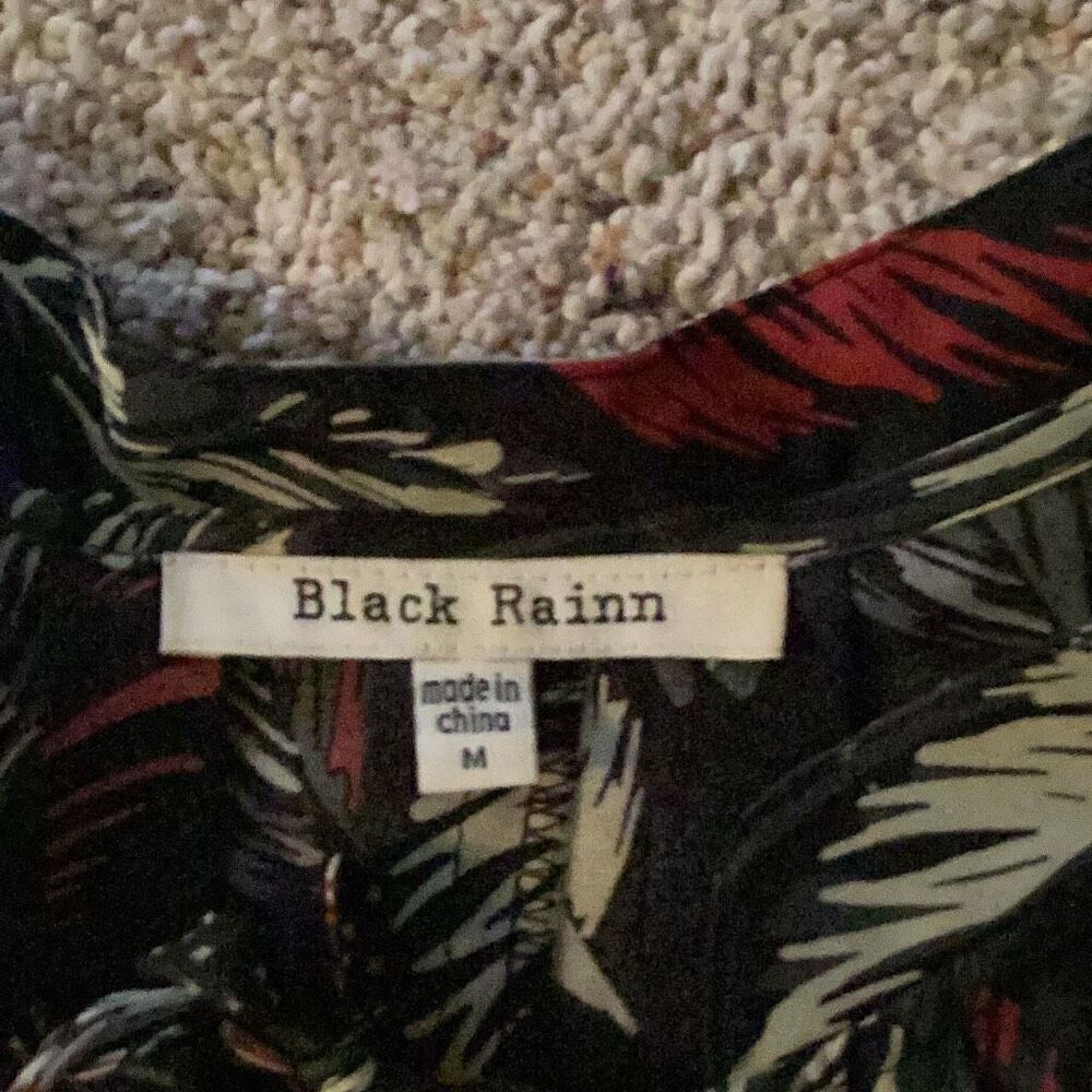 Black Rainn Feather Print Blouse Top Size Medium - Picture 3 of 6